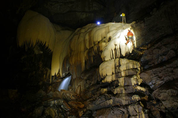 Entrando nel Salone della Cascata (foto Carlos Sanchez).